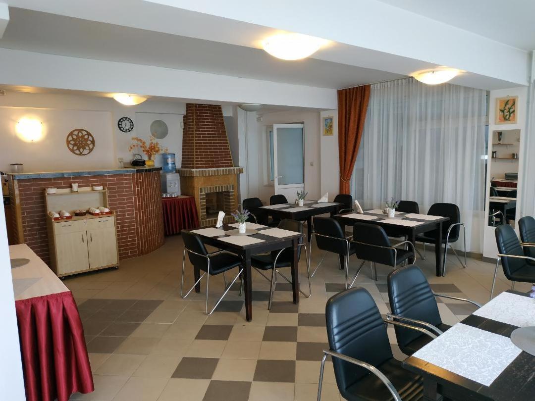 Hôtel Vila Mihail à Buşteni Extérieur photo